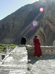 Monk high above Kagbeni